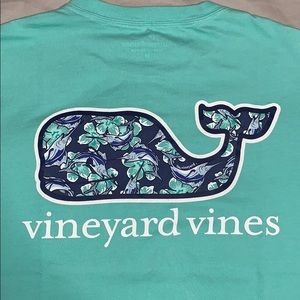 Vineyard Vines tee